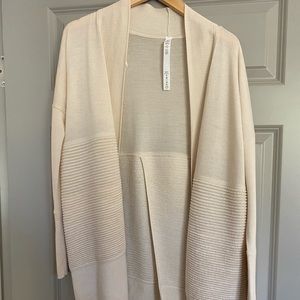 Lulemon Lotus Wrap Cream